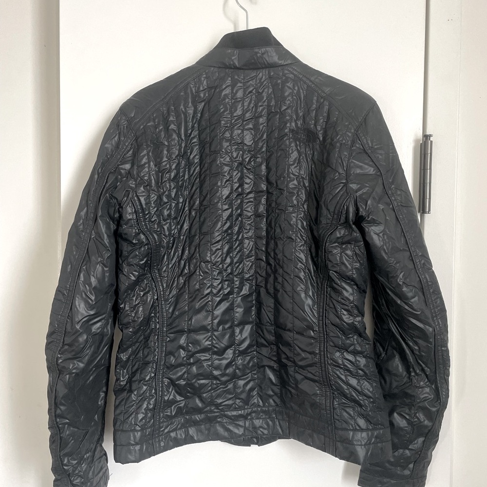 Black north face jacket